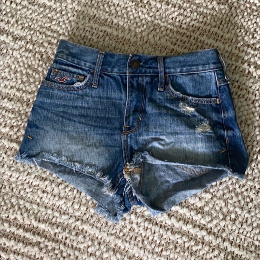 Hollister high waisted shorts